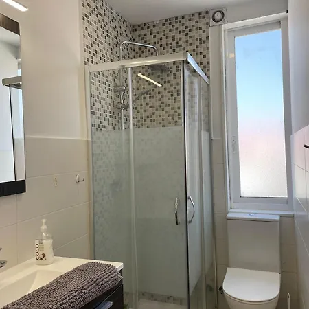 Urbano Apartment